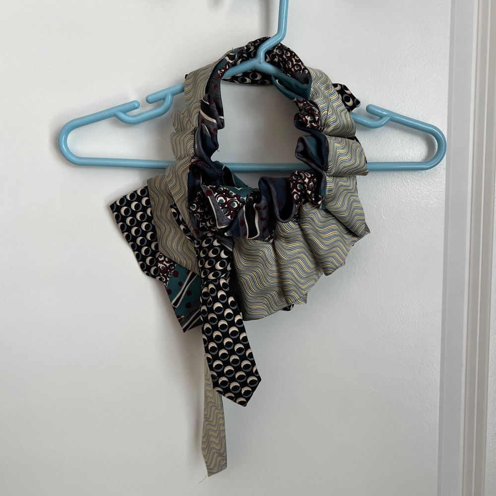 LILAN ASTERFIELD Vintage Silk Neck Tie Necklace